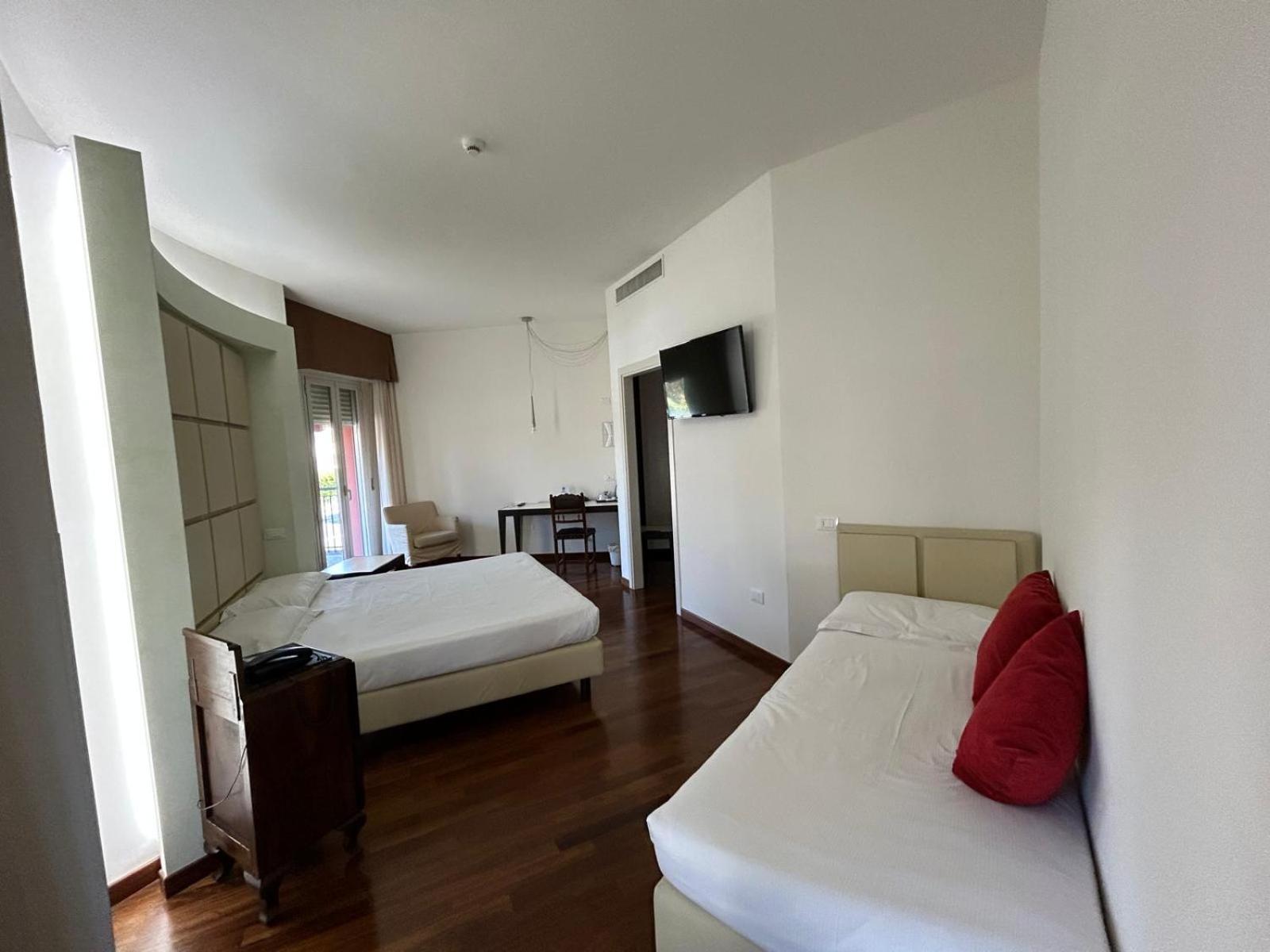 Best Western Cesena Hotel Esterno foto