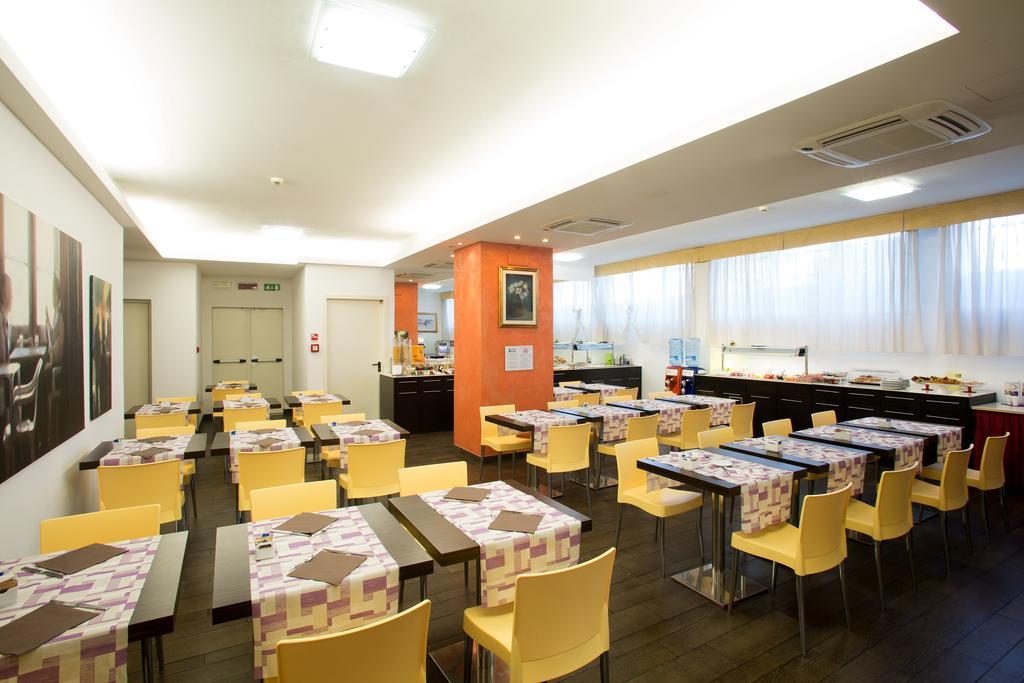 Best Western Cesena Hotel Esterno foto